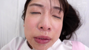 喉姦介護士 湊波流